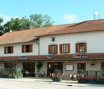 Hotel Le Petit Salé Saint-Just-le-Martel Exterior foto